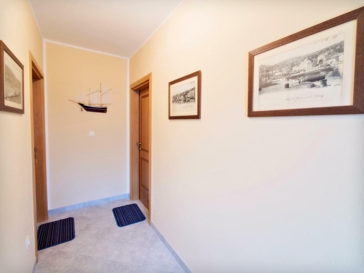 Apartmani Fortuna Zlarin Zewnętrze zdjęcie
