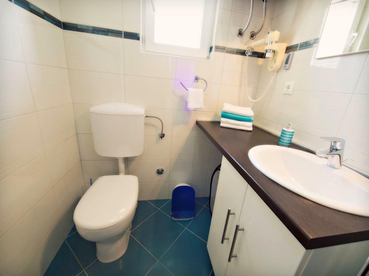 Apartmani Fortuna Zlarin Zewnętrze zdjęcie